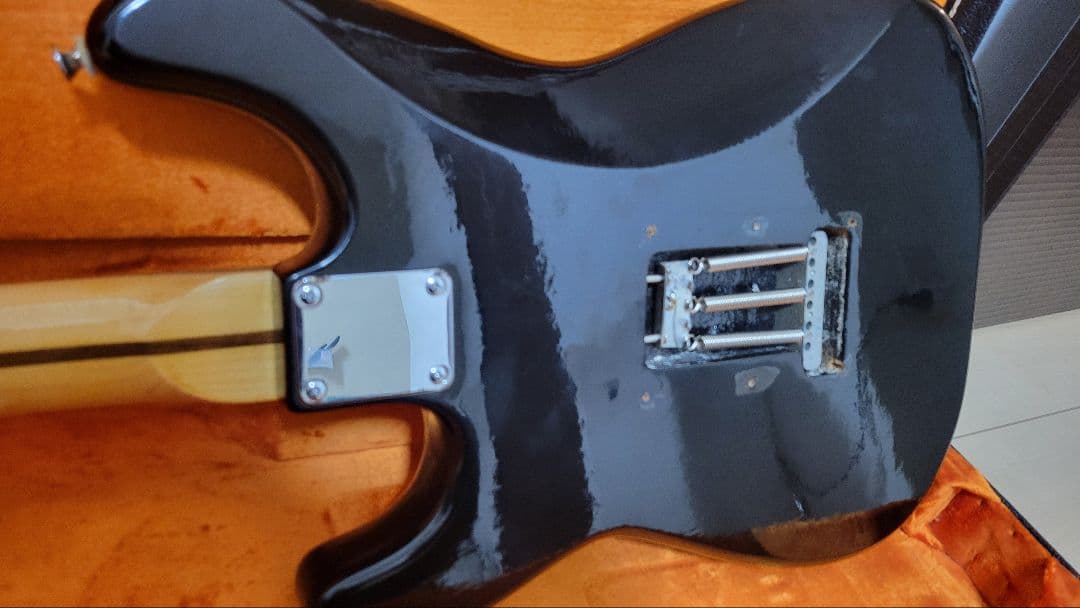 Fender Squier ストラトキャスター Eシリアル　韓国製　80年代