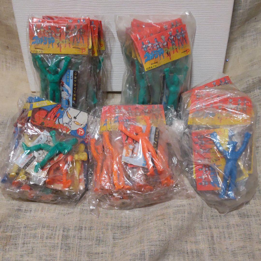 ウルトラマン　消しゴム　40 体くらい　ポピー