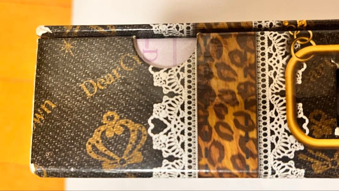 プリズムストーン