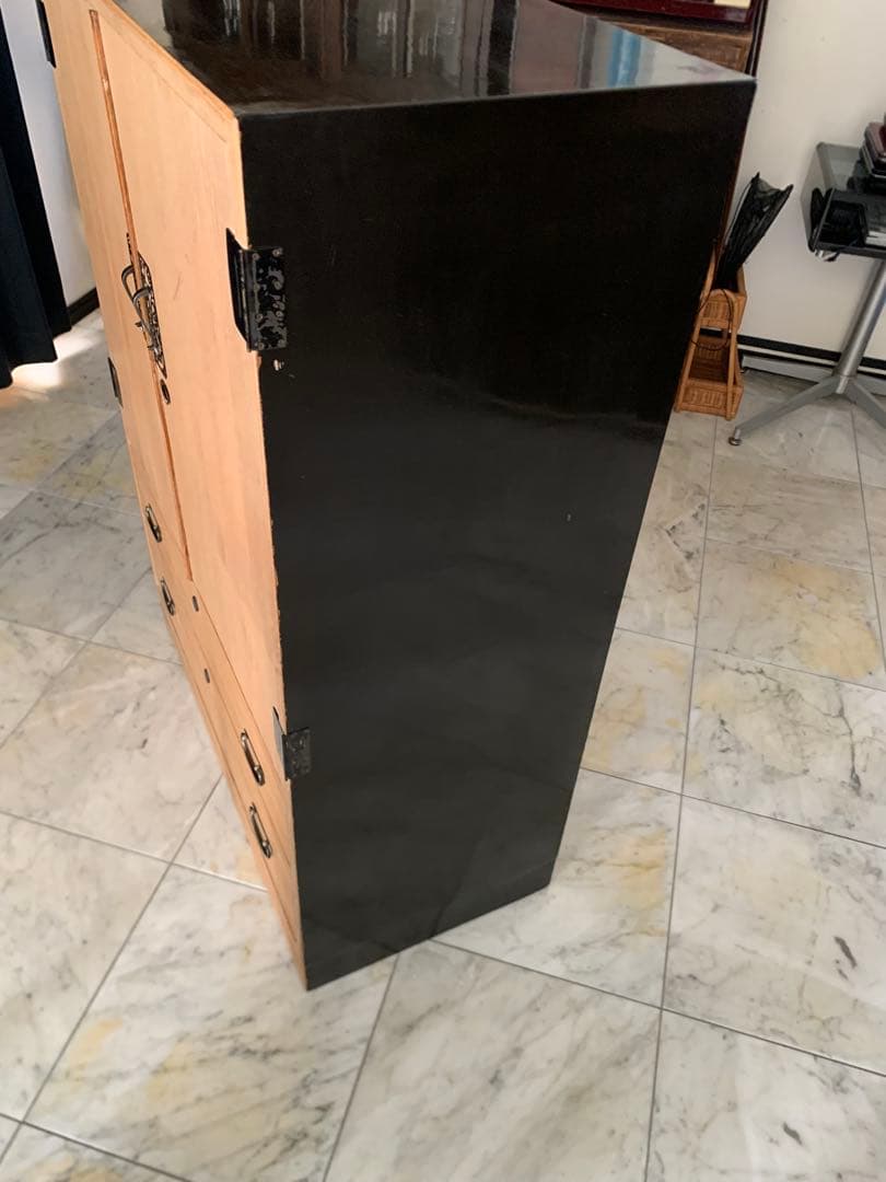 桐箪笥漆塗 ・アンティーク