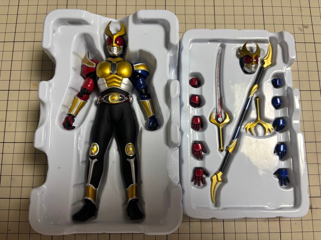 真骨彫製法　フィギュアーツ　仮面ライダーアギトトリニティ　布アンダースーツ改造品