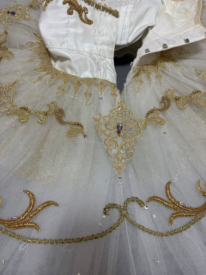 バレエ衣装　トレスピコ　パキータエトワールキトリグランパ　チュチュ