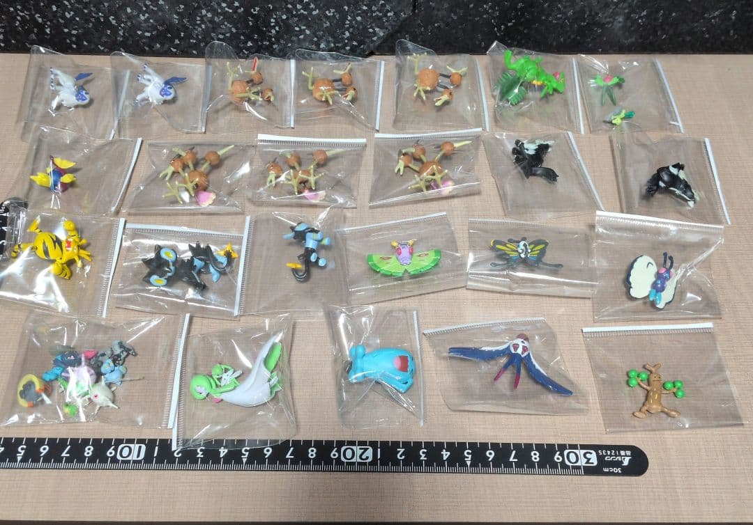 ポケモン　立体ポケモン図鑑　まとめ売り　37体セット
