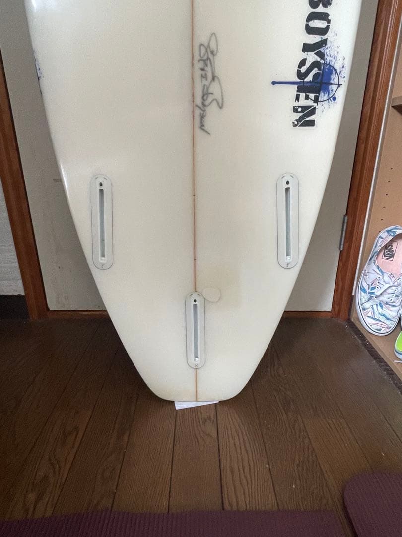 スティーブボイセンサーフボード6.1 ハイパフォーマンス！フィン付き！