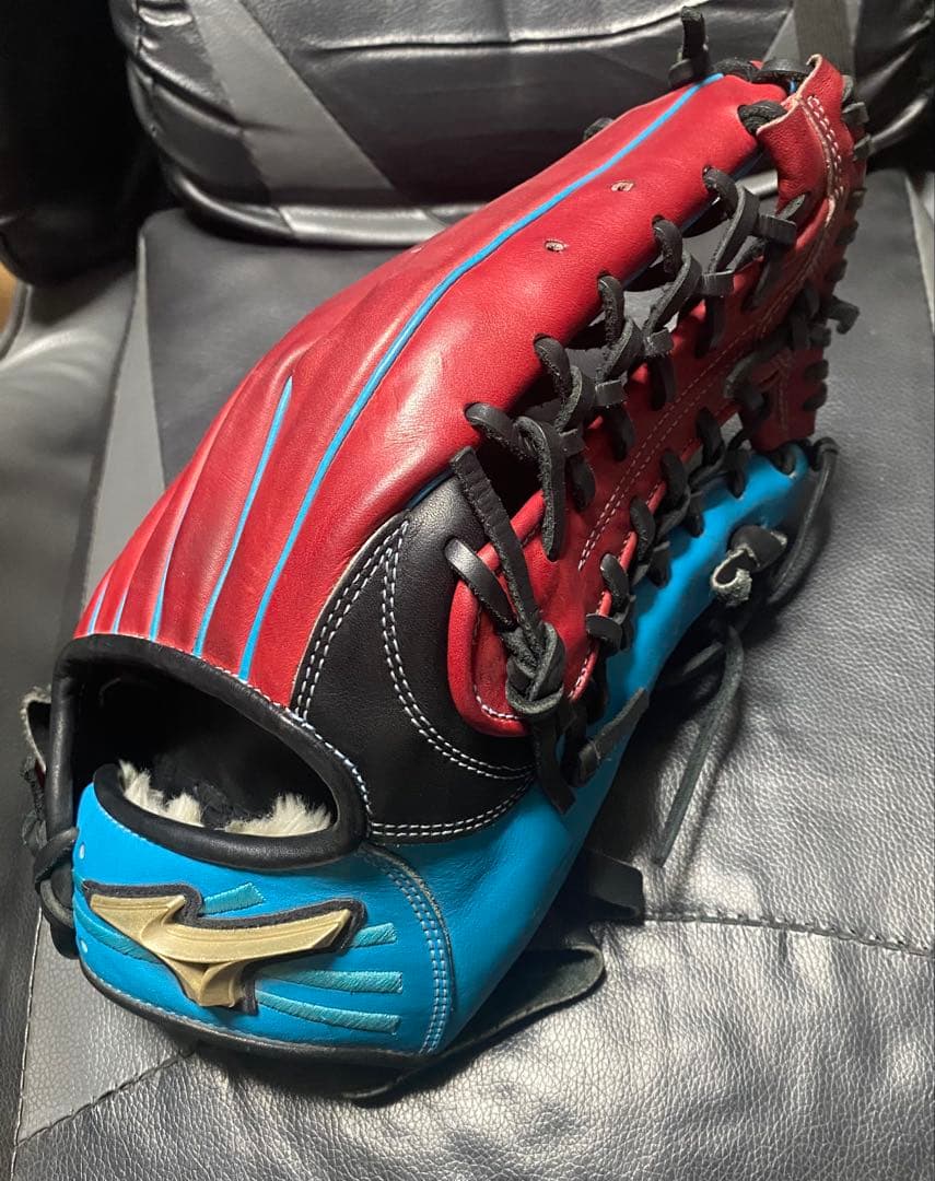 ミズノ外野手用グラブ(右投げ)