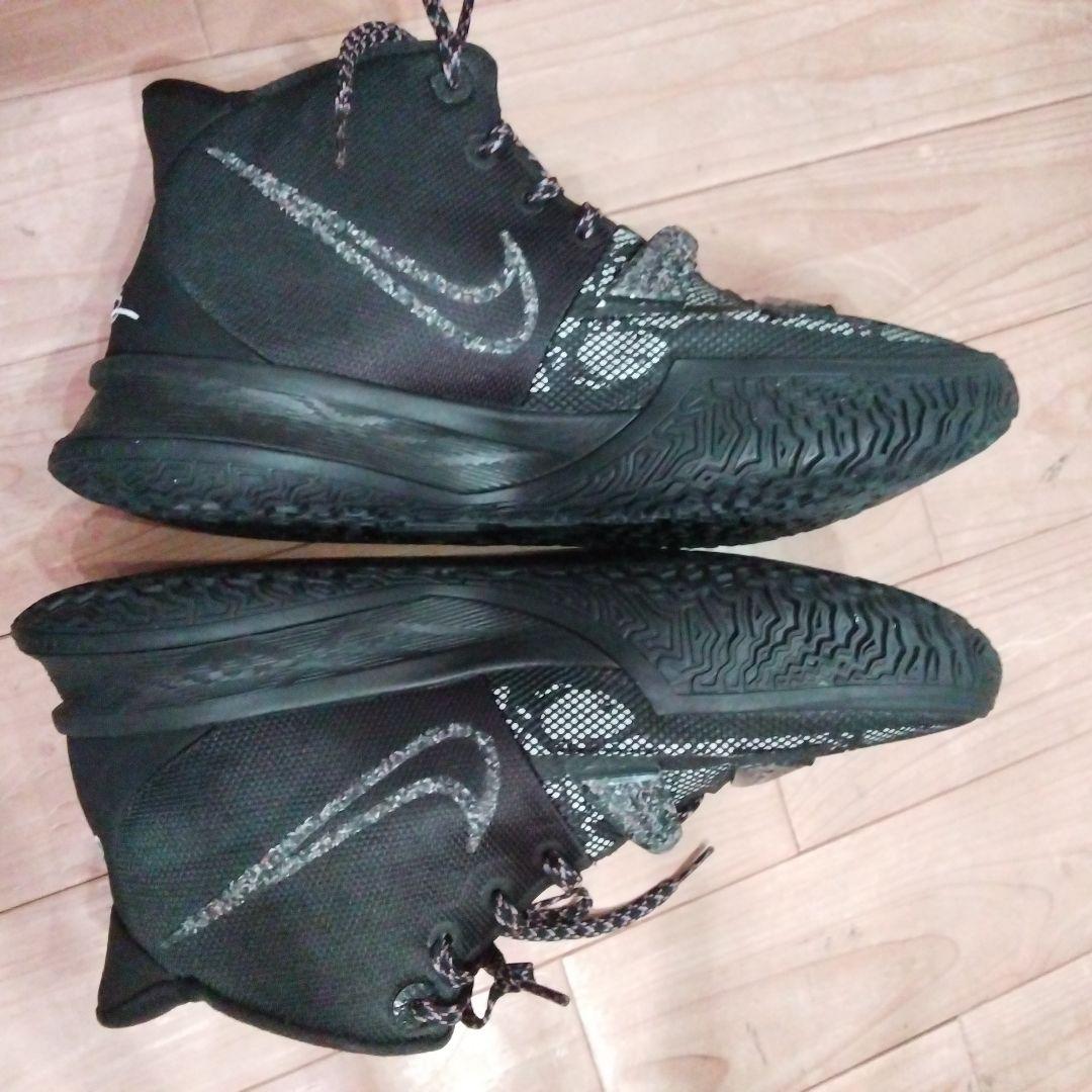 ナイキ カイリー 7 カイリー・アービング シグネチャーモデル バッシュ