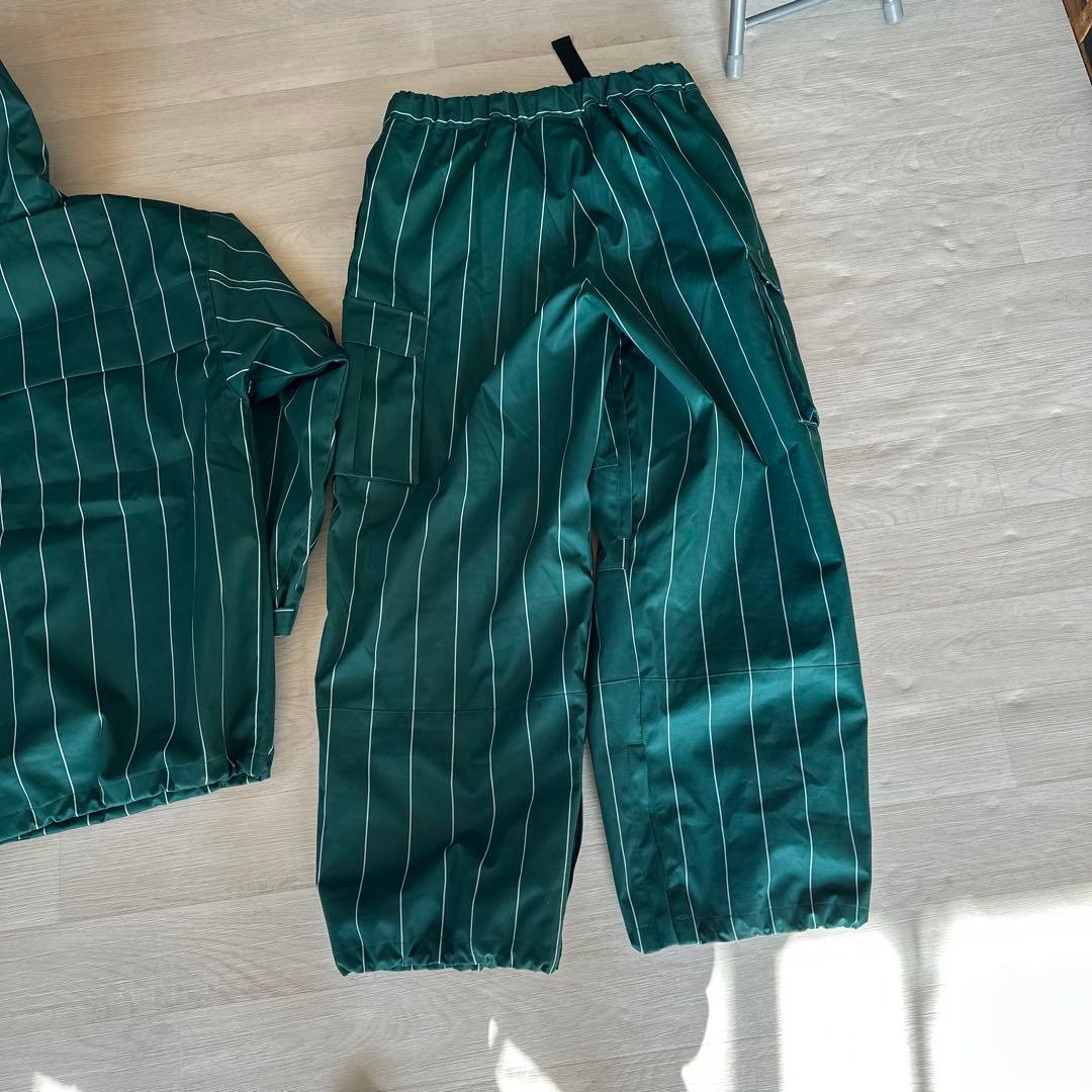 スノーボードウェアー　Sサイズ　美品