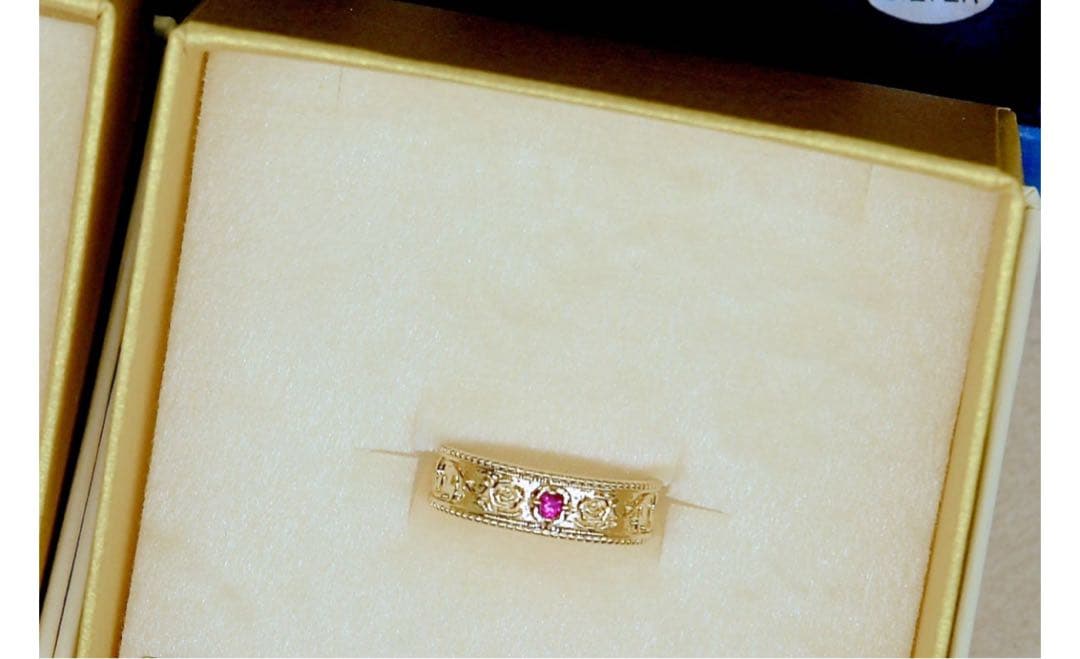 美品　ディズニーリゾート　ベル　美女と野獣　リング　指輪　ディズニーランド