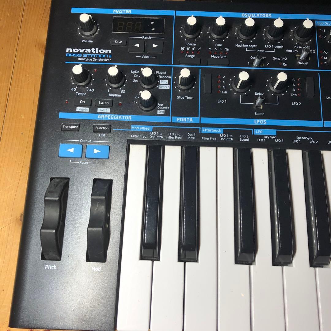 鍵盤楽器 Bass Station II