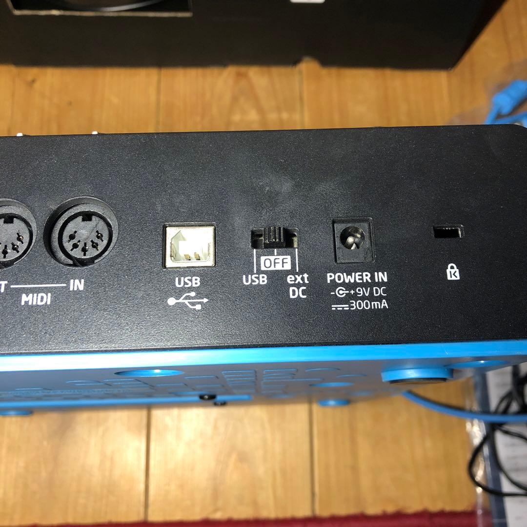 鍵盤楽器 Bass Station II