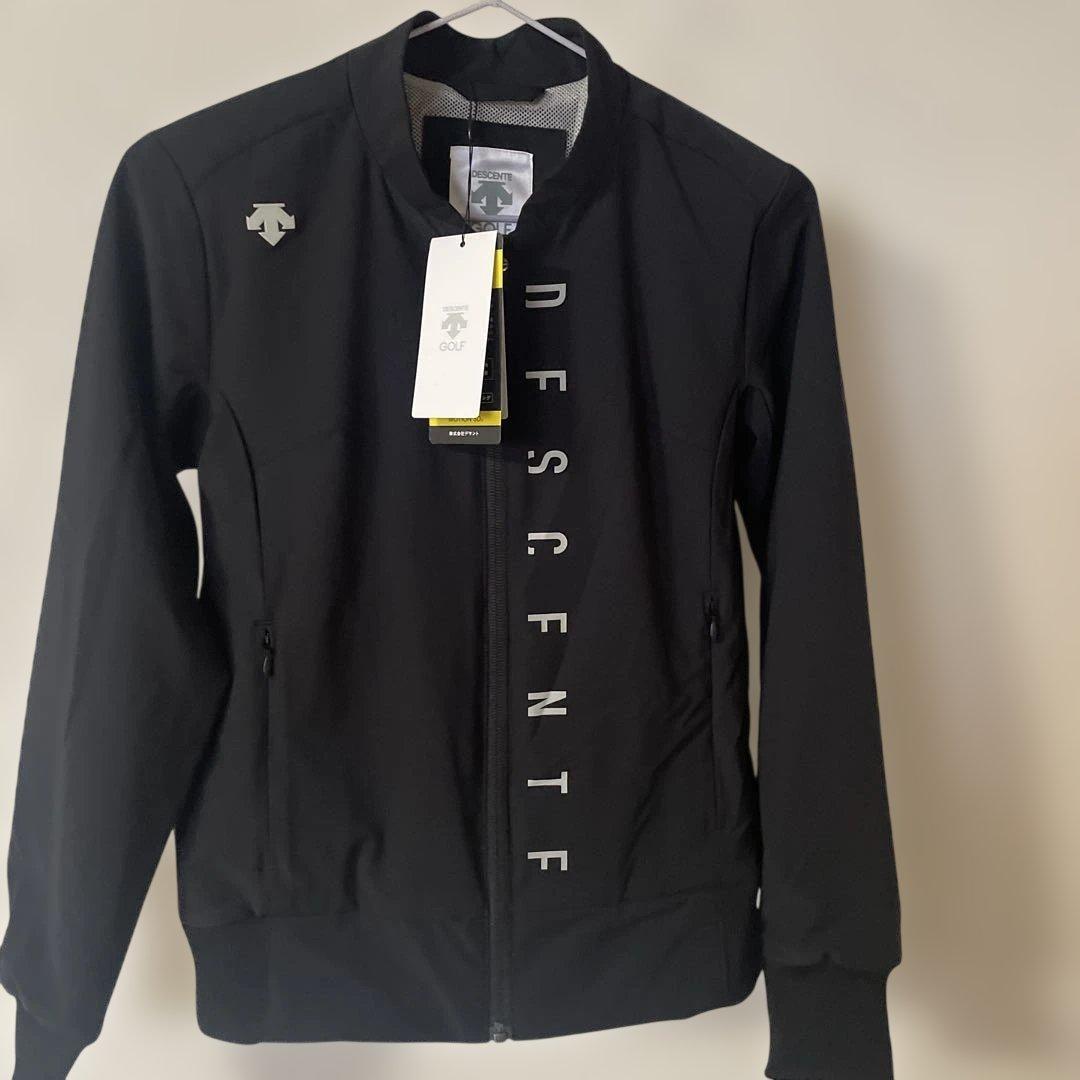 新品未使用　DESCENTE 4WAYストレッチボンバージャケット　Mサイズ