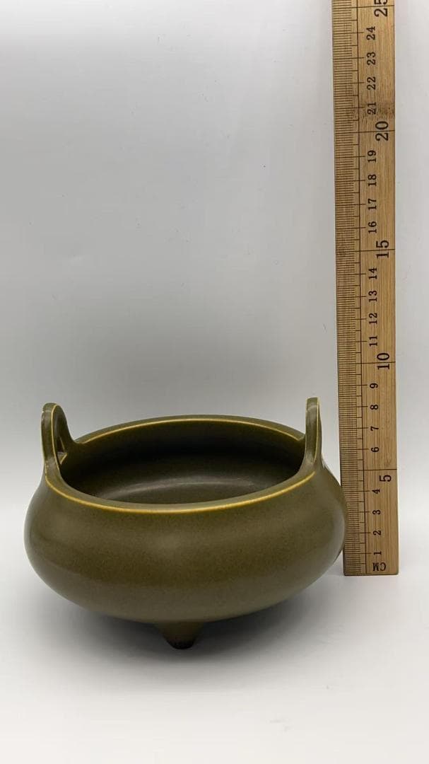 清乾隆時代 【大清乾隆年製】在銘 茶葉末釉三足香炉 【旧家蔵出し(Y-4)