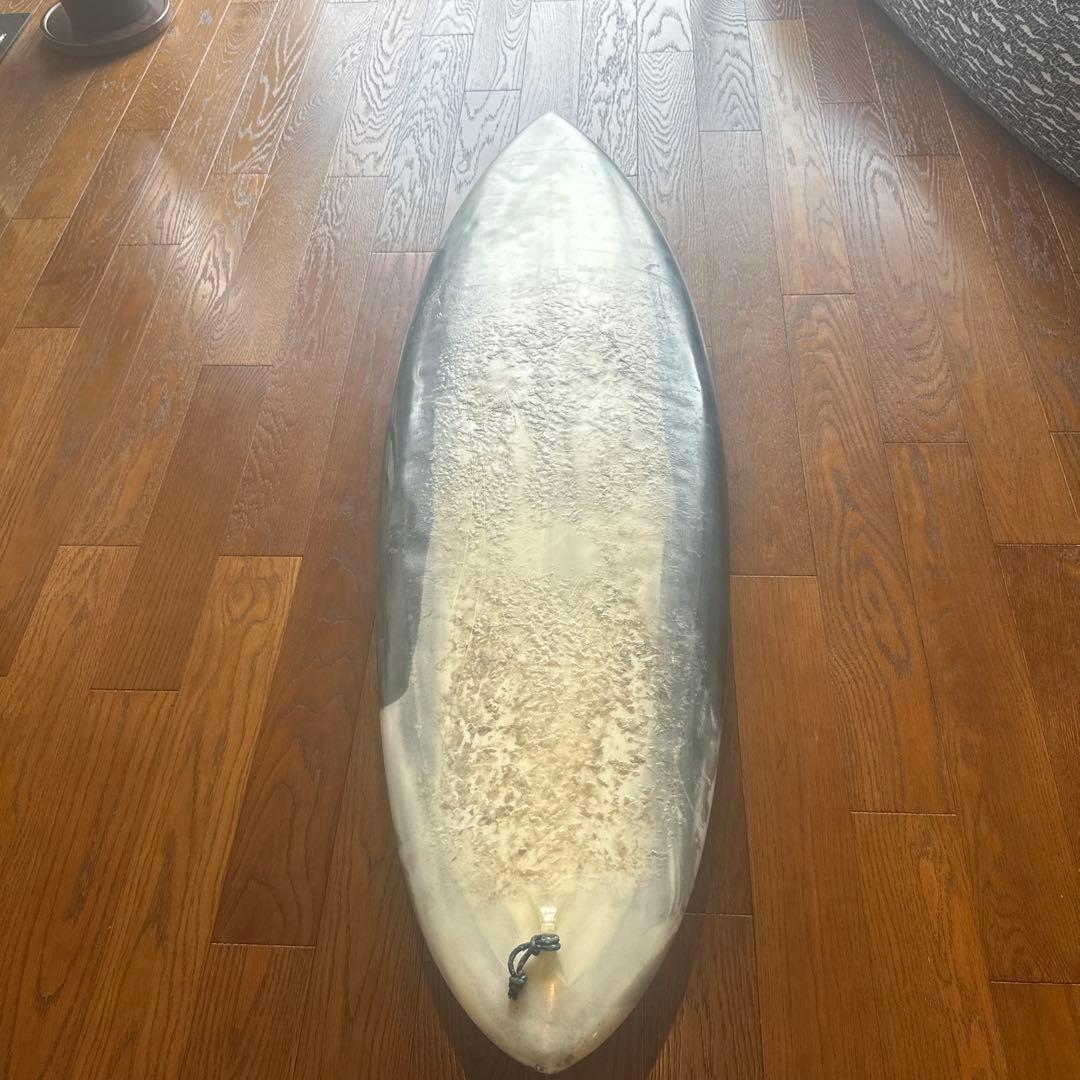 ハンドシェイプ　シングルスタビー　5’10 センターフィン付