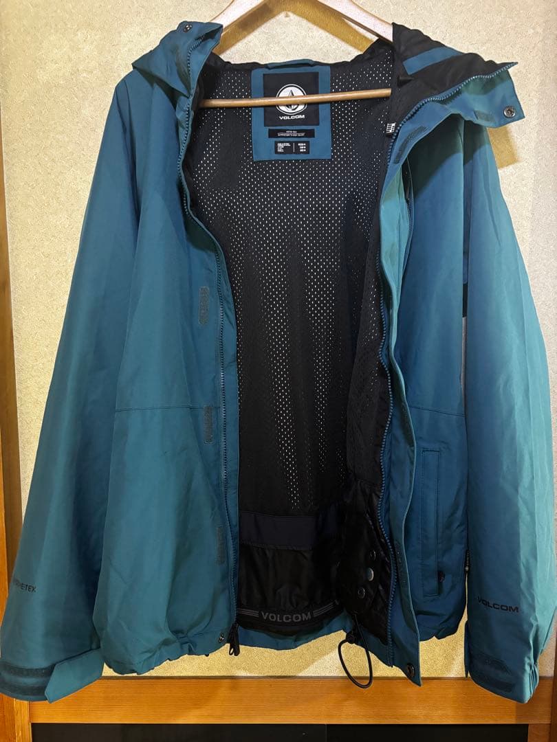 美品　ボルコム　23-24 ゴアテックス　ウェア　M スノボ