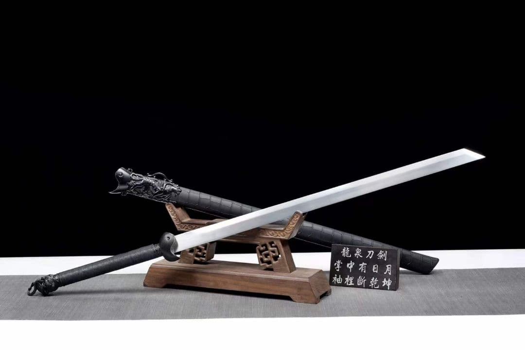 八卦戦刃（ブラックモデル）古兵器 武具　刀装具　日本刀　模造刀 居合刀