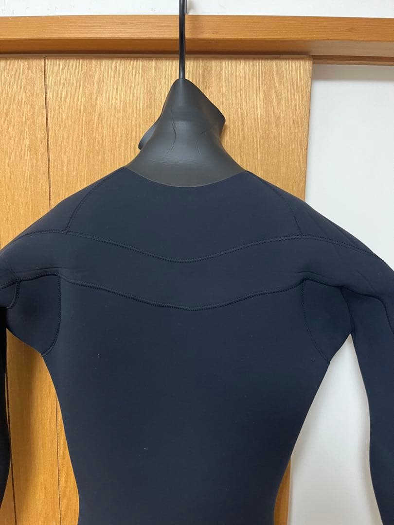 ウェットスーツ