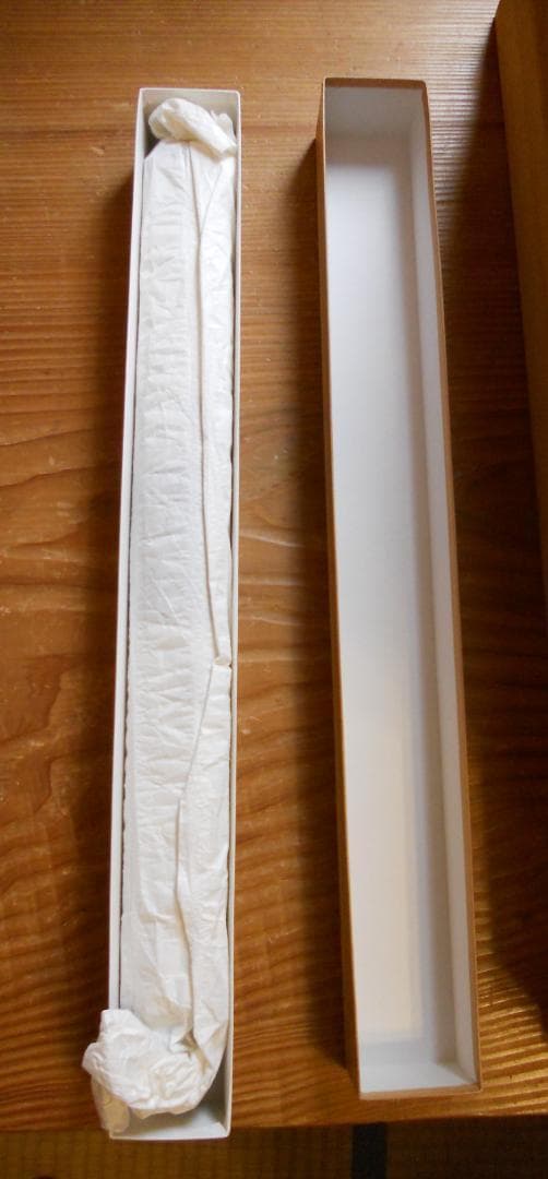 掛け軸 釈迦如来 『 般若心経 』 絹本 希少 軸装 掛軸 仏事 美品 です。