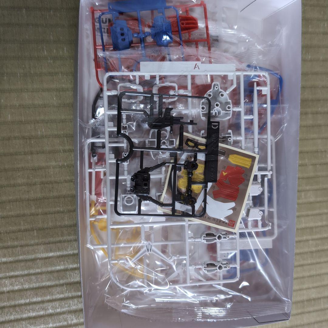 hello kitty rx78-2 gundam　新品未開封