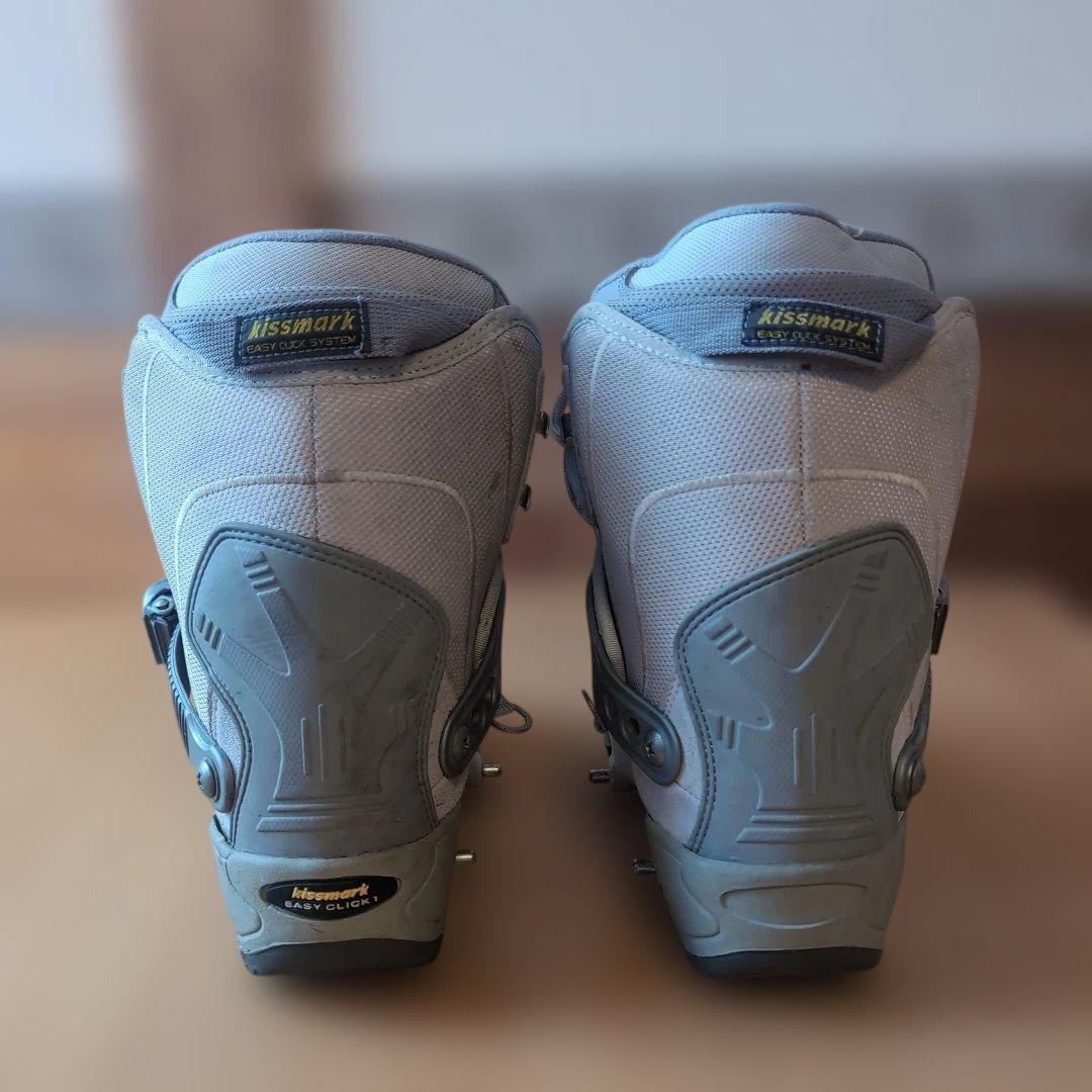 Kissmark Network スノーボードブーツとボード