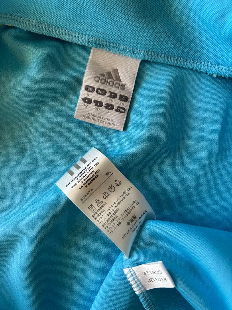 adidas 水色 ジップアップジャケットとショートパンツセット