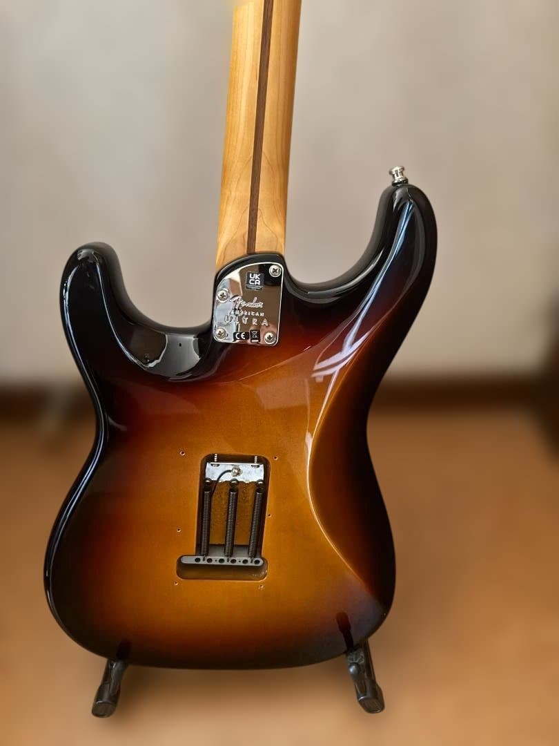 Fender American Ultla Stratocaster ギター