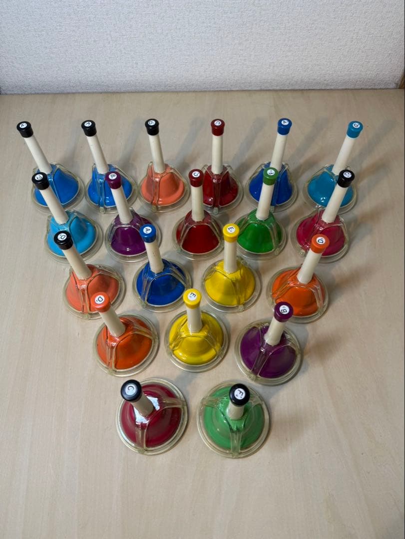 カラフルハンドベル 20個セット　ソフトケース付き