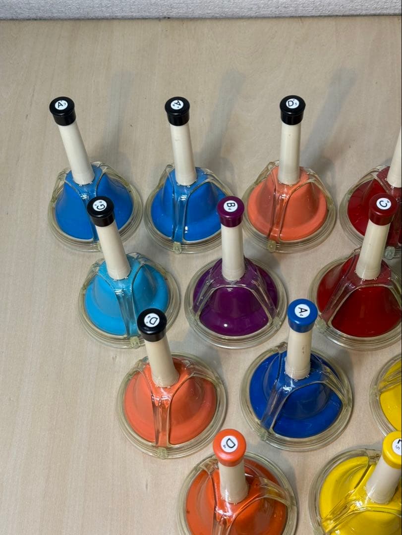 カラフルハンドベル 20個セット　ソフトケース付き