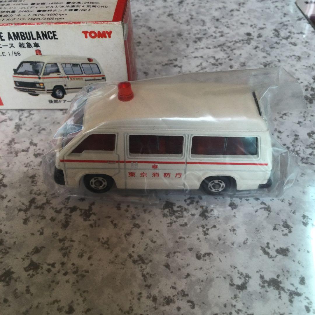 トミカミニカー・タカラチョロQ 4点セット