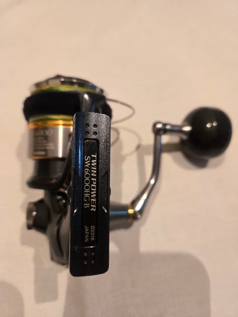 SHIMANO SW6000HG 15TWIN POWER スピニングリール