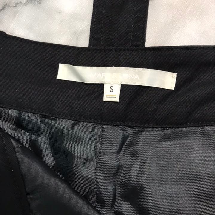 マークアンドロナ ゴルフスカート　キュロット　黒プリーツ スカル 日本製 S