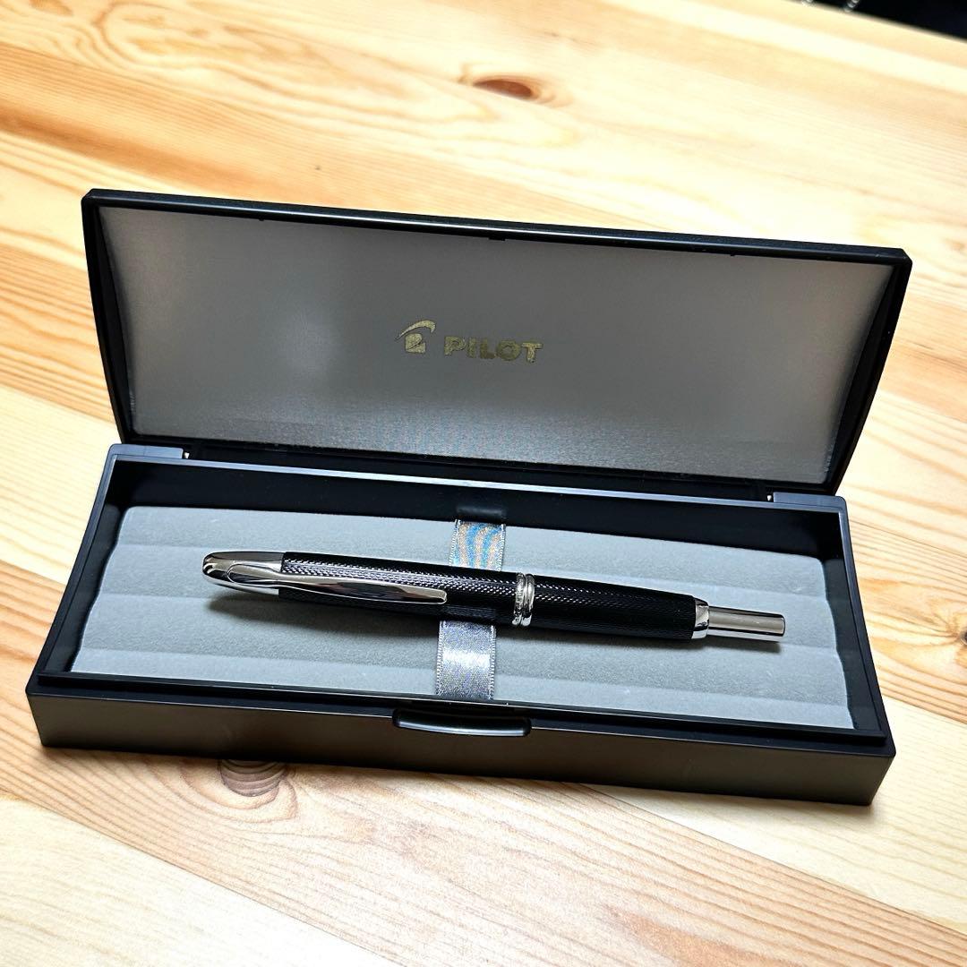 【美品】キャップレス 2016限定品 ネットブラック　F（細字）