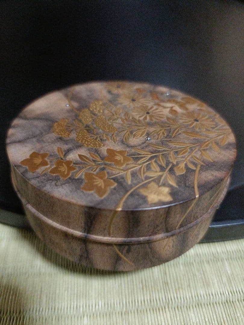 黒柿材本金蒔絵宝石指輪入れ