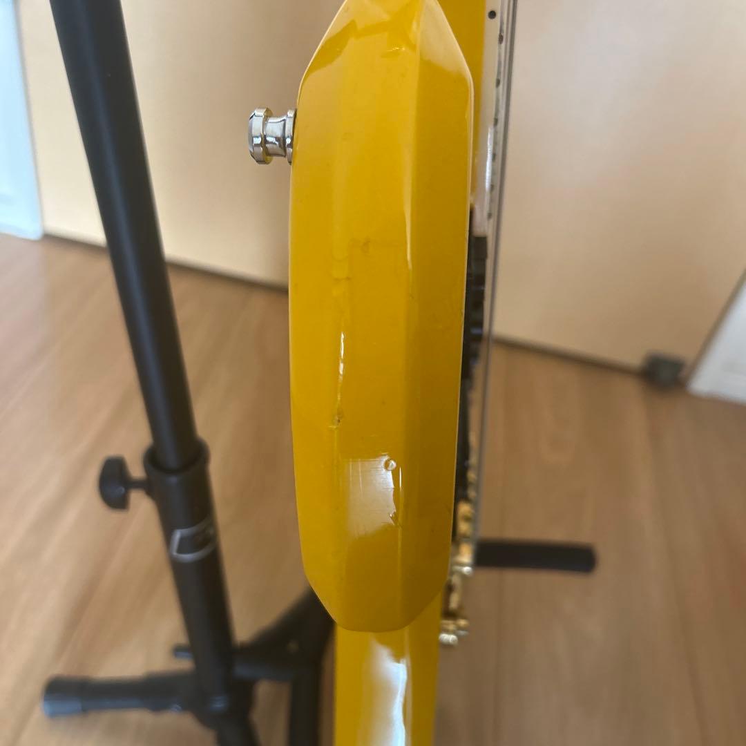 イエロー エレキギター ハート柄