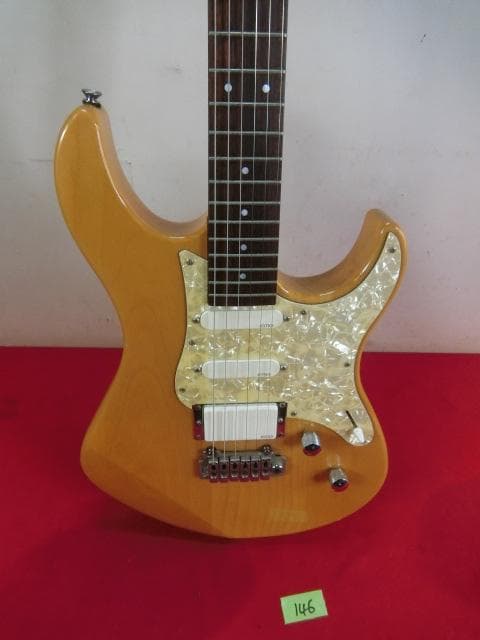 146：Yamaha Pacifica ヤマハ　エレキギター　ジャンク