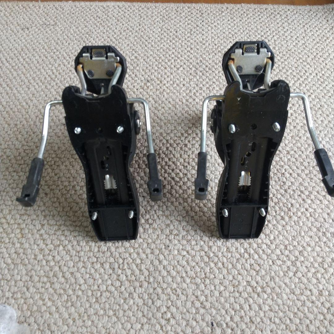 節約ワイドブレーキLOOK PX12 スキービンディング