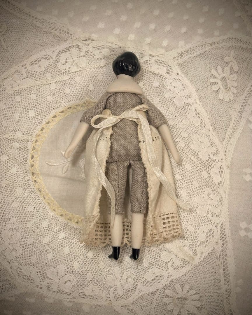 ミニチュアチャイナヘッドドール*パリアンドール*11cm*センターパート