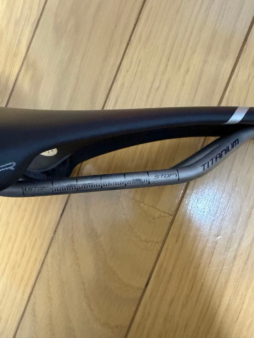 SELLE ITALIA(セライタリア) SLR TM チタンレール ブラック
