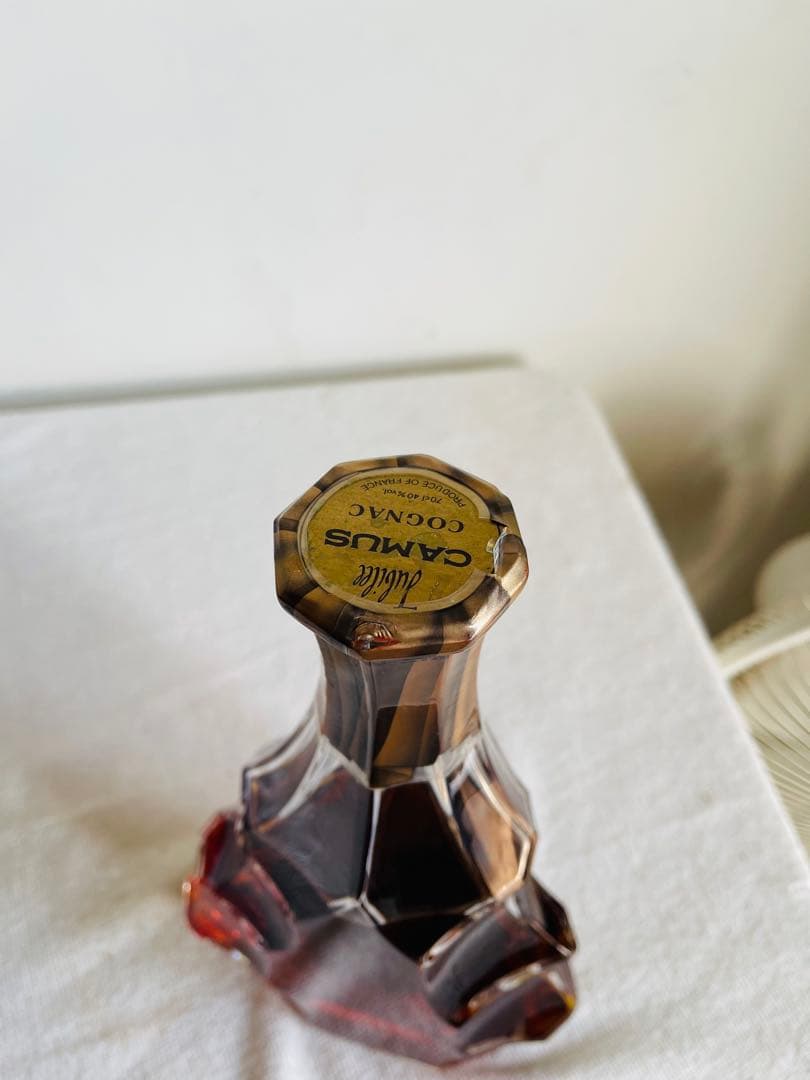 Camus コニャック 琥珀色 ボトル