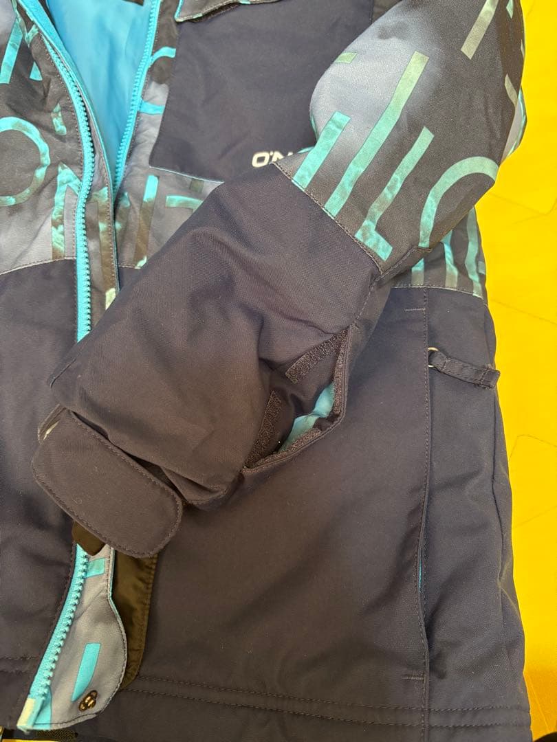 オニール　スノーボードウェア　キッズ　上下セット　L(152)