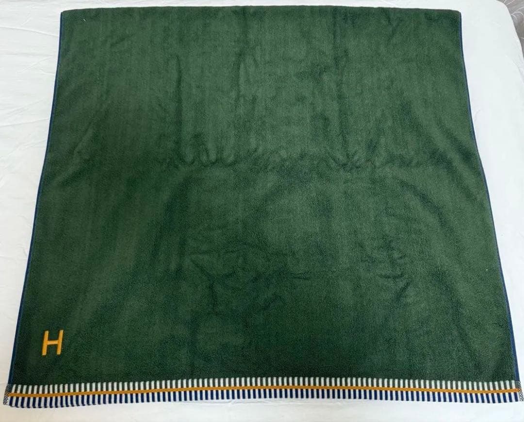 【新品未使用】エルメス HERMES バスタオル 《ヴィス・ヴェルサ》