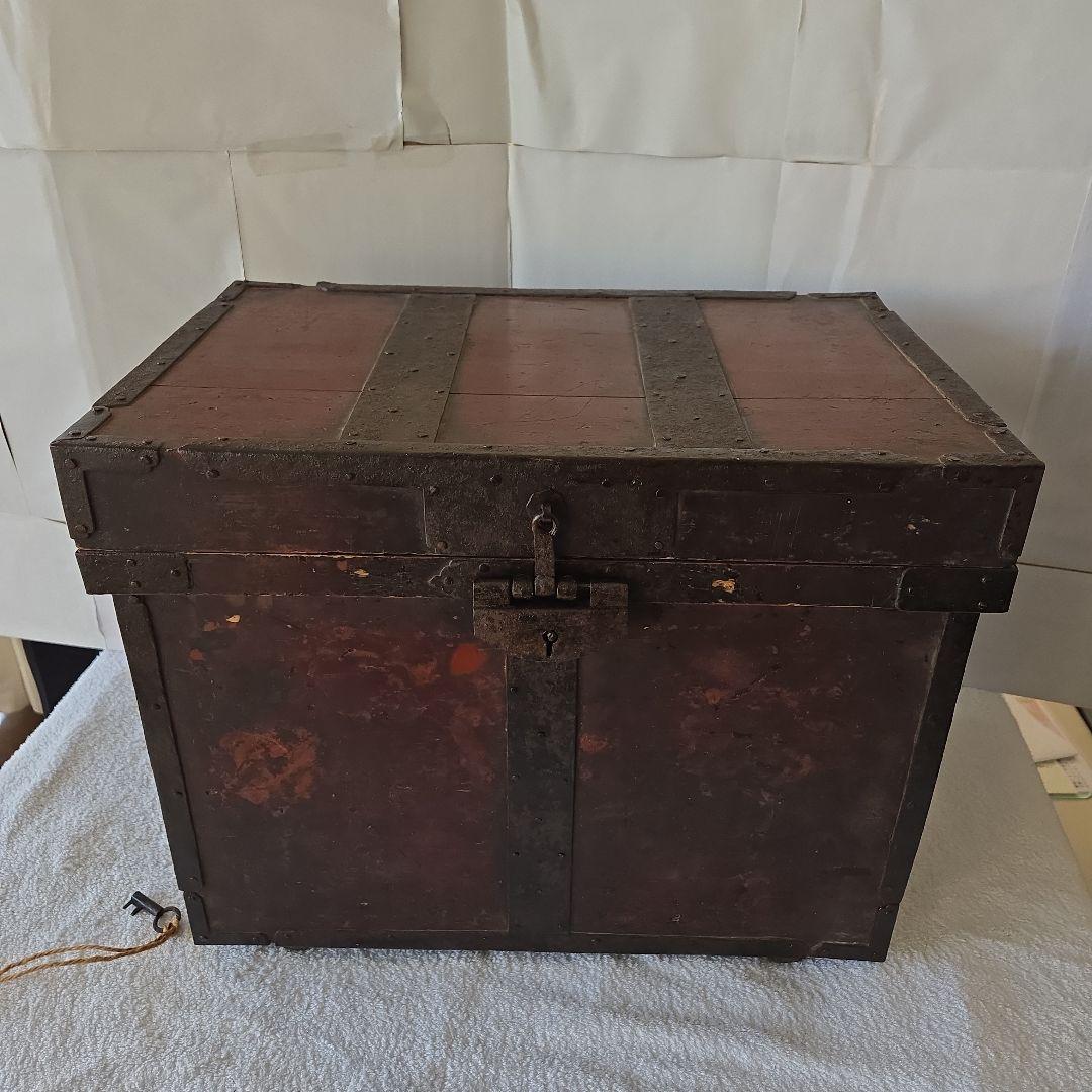 挟箱　鎧櫃　帯金具　背負箪笥　武具　刀剣　千両箱　甲冑箱　兜箱　江戸時代　古民具