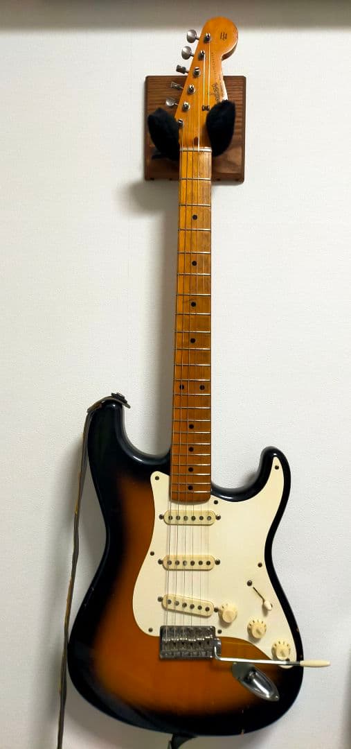 【ビンテージ】Fender Japan ST57-115JV83年