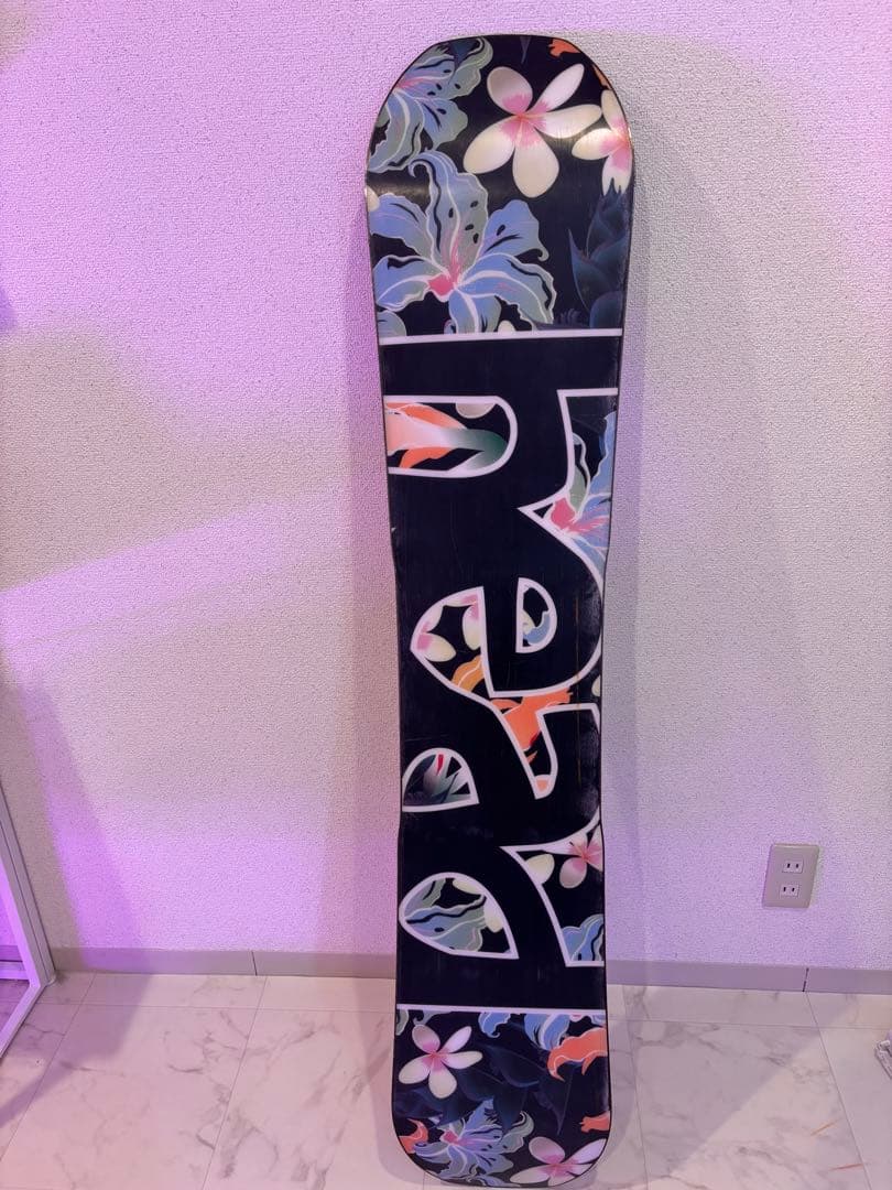 head142センチ wキャンパースノーボード