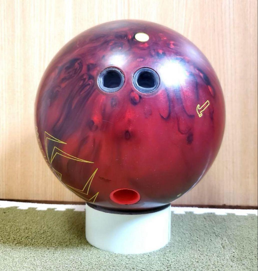 BLACK WIDOWボウリングボール　14ポンド