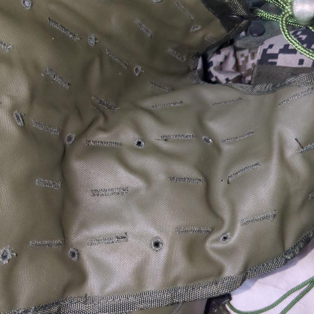 06式通用単兵携行具　中国人民解放軍タクティカルベスト　ポーチ多数あり　中国軍