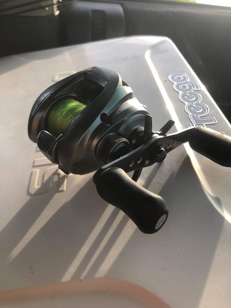 Shimano アルデバランMg7 ベイトリール ブラック