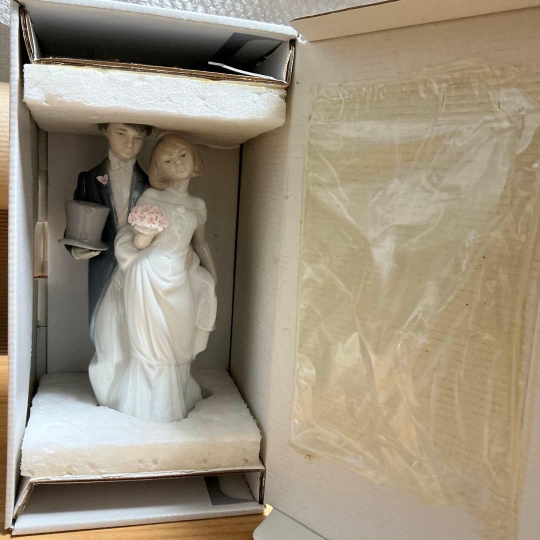 LLADRO リヤドロ ウェディング人形 陶器製『祝福の鐘の音』