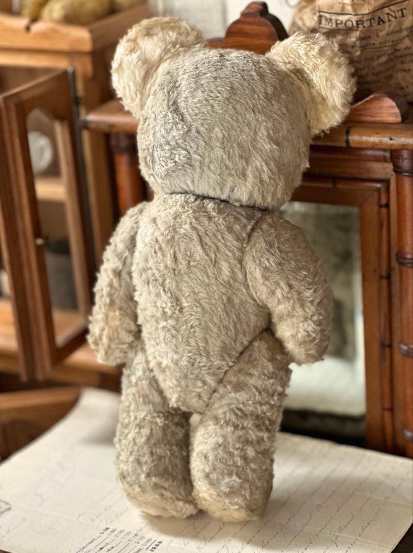 フランス アンティーク とっても可愛い お顔と お色がグレージュ ベアちゃん