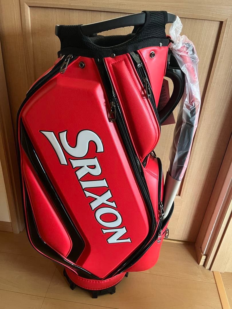 新品、未使用　スリクソンキャディバック　赤