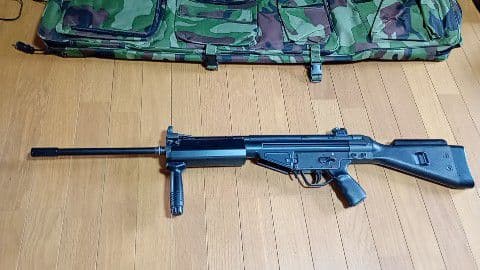 青*！様 G3シリーズ電動ガン2台マガジン付カバン付